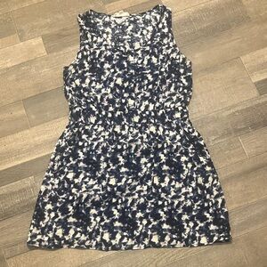 Olive & Oak Blue and White Patterned Mini Dress